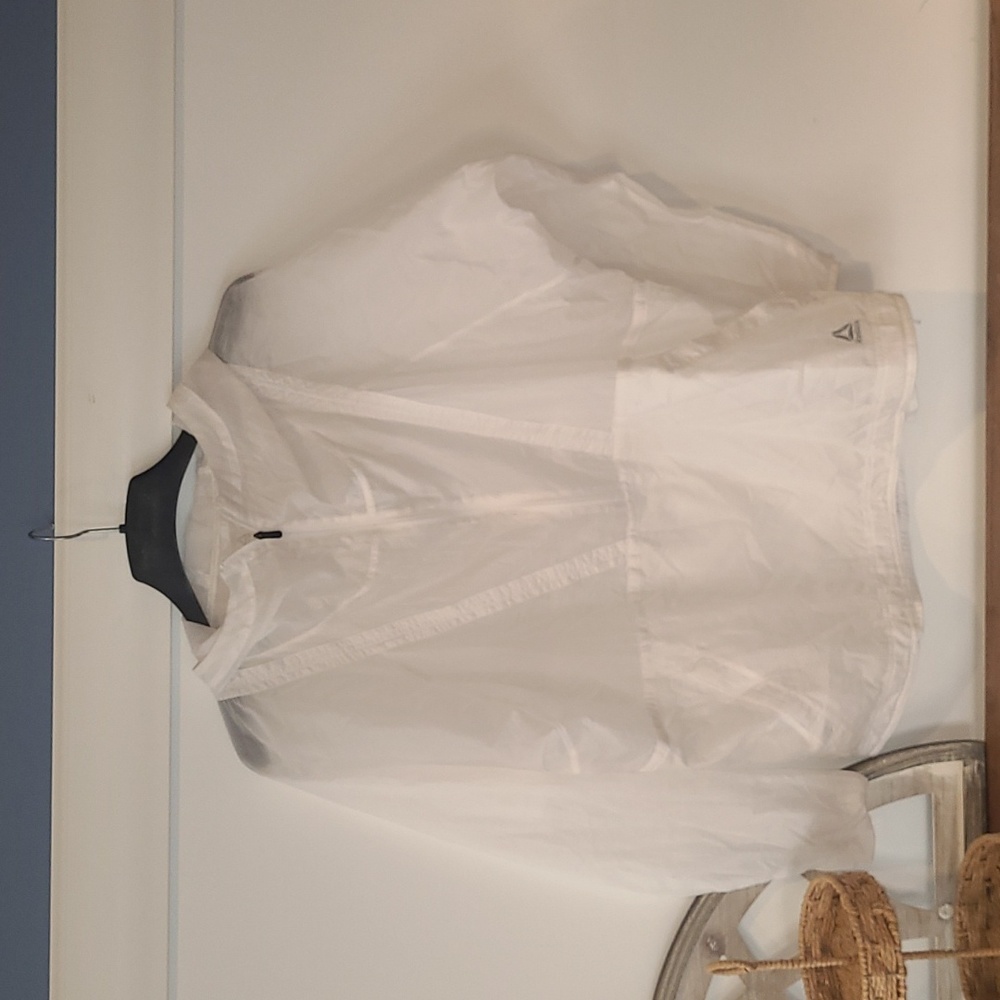 COPY - Reebok packable jacket